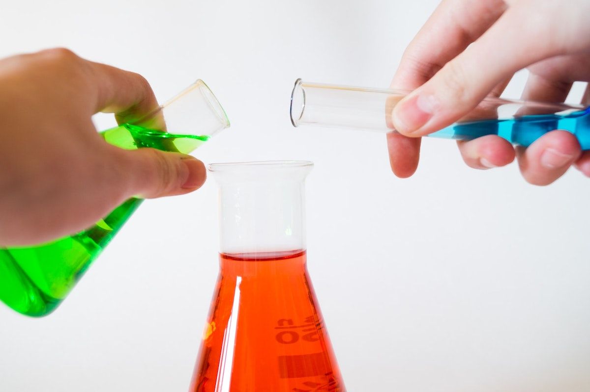 chemistry-for-kids-feature-compressor - STEM Education Guide