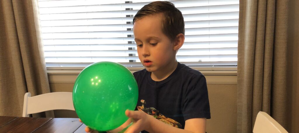 Balloon filling with yeast