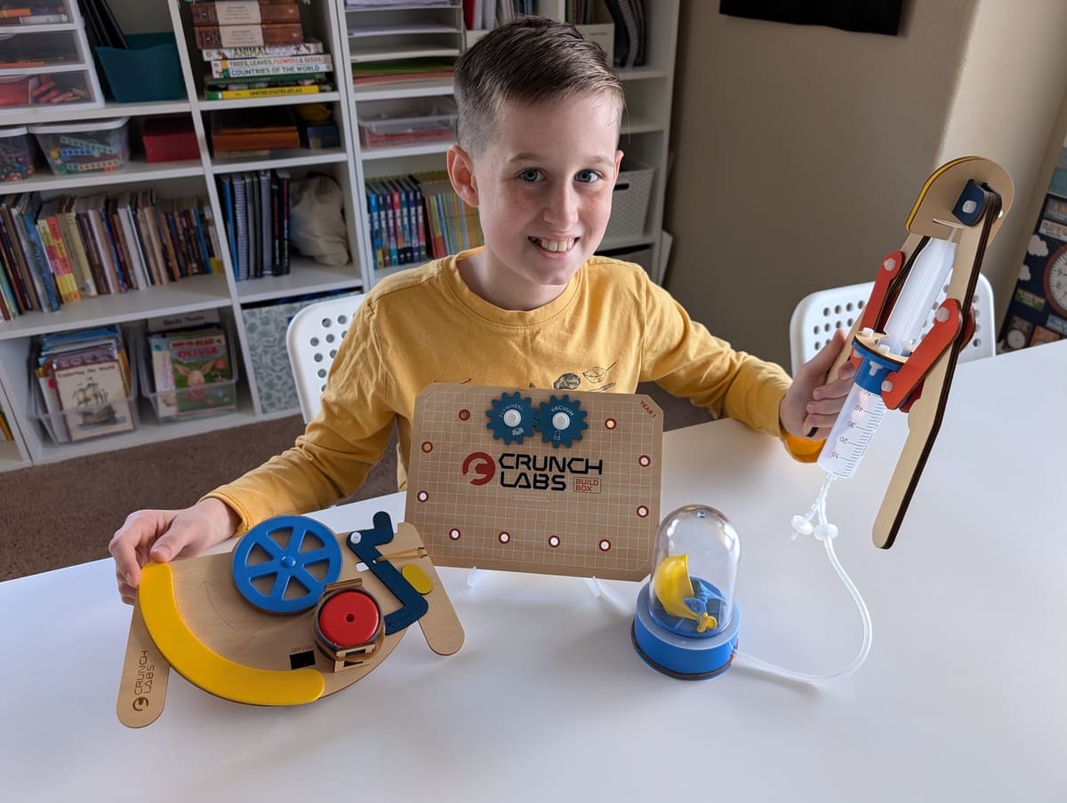 CrunchLabs STEM Box Review: Fun Learning for Kids! - STEM Education Guide