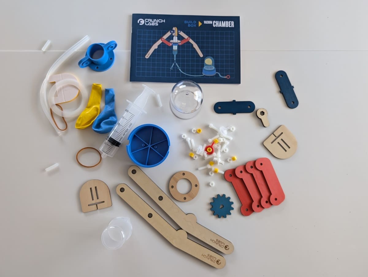 CrunchLabs STEM Box Review: Fun Learning For Kids! - STEM Education Guide